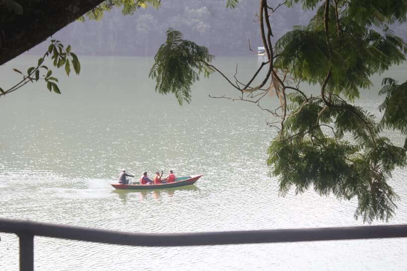 Pokhara: Full-Day Sharing Bus Tour on 7 Iconic Destination - What this Pokhara bus tour really offers