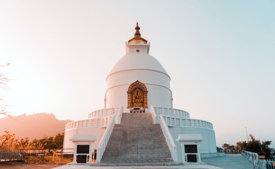 Pokhara: Golden Hour at Peace Pagoda - Himalayan Sunset Tour - Why World Peace Pagoda works so well at sunset