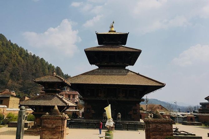 Private Day Tour in Kathmandu Valley Rim with Bhaktapur Sightseeing - Bhaktapur Durbar Square, where the day gets busy