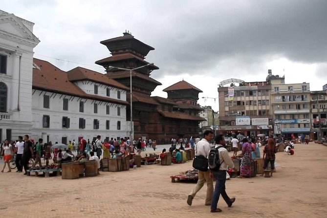Private Half-Day Tour of Kathmandu Durbar Square and Swayambhunath Temple - Kathmandu Durbar Square: palaces, courtyards, and Newar detail