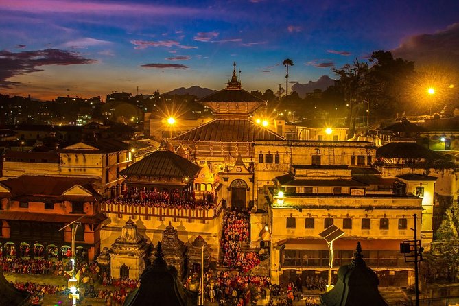 Private Kathmandu UNESCO Heritage Sites with Narayanhiti Museum - Bouddhanath, the great Tibetan Buddhist center