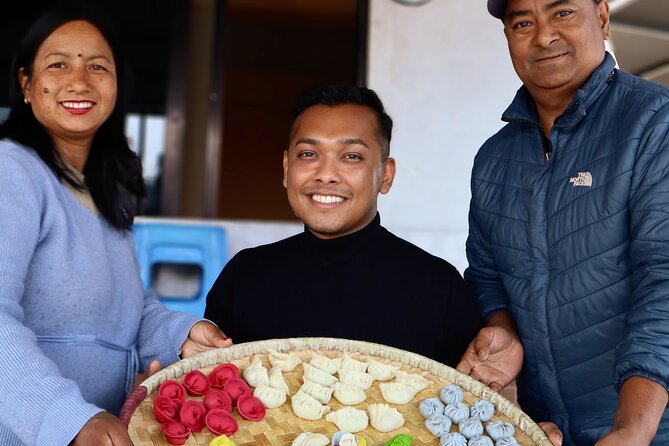 Rainbow Mo:Mo - Pinching, laughing, and shaping the final dumplings