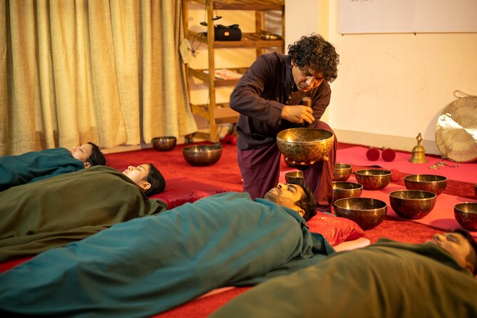 Shirodhara and Sound Healing Spa Experience in Kathmandu - Singing bowls and the sound healing session